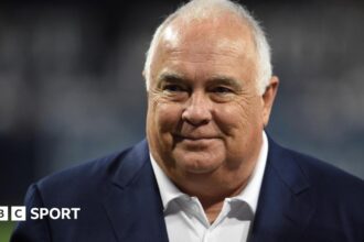 Ex-Padres co-owner Fowler to take Lincoln controlling stake