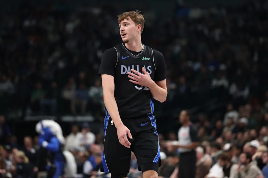 Cooper Flagg leaves Mavericks' loss to Nuggets with sprained ankle