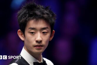 Wu demolishes Xiao to reach last four of Masters