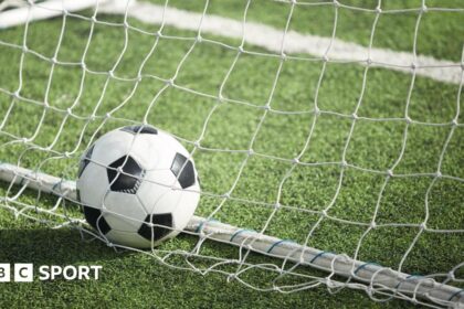 Twelve-year ban for 'misogynistic' women's coach