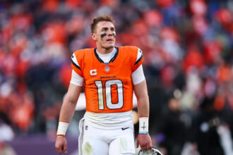 Bo Nix fractured his ankle, out for year