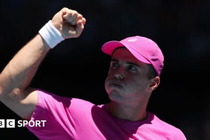 Britain's Fery causes first shock of Australian Open