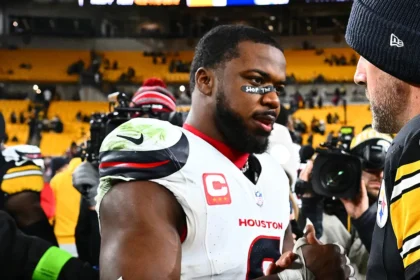 Texas star Azeez al-Shaair fined for pro-Palestinian message on eye black: report