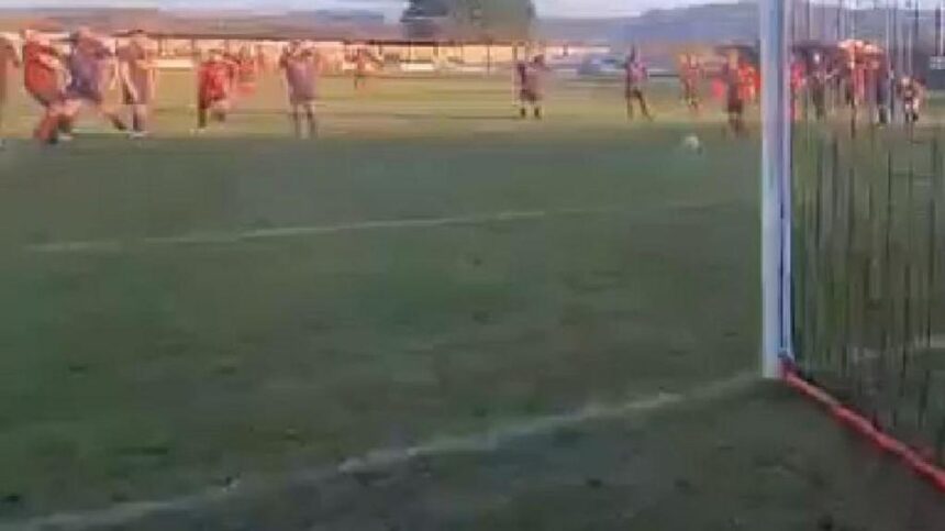 Moment player elbows opponent in face
