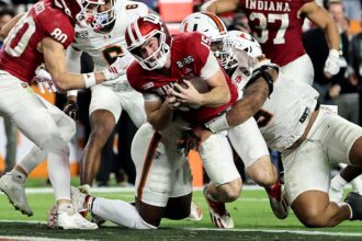 Indiana's Fernando Mendoza reflects on incredible diving TD: 'I'd die for my team'