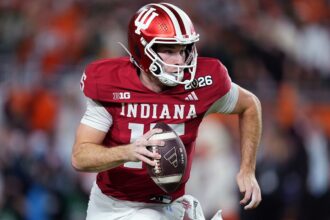 Indiana's Fernando Mendoza left bloodied after huge hit from Miami defender