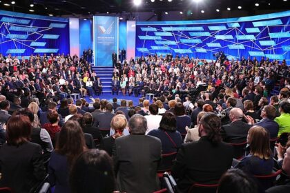 Avalanche trade D Ilya Solovyov to Penguins