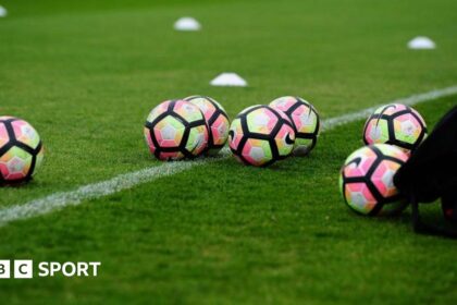 Women coaches 'twice as likely to be bullied', study finds