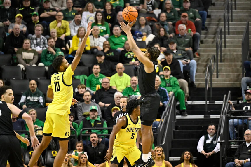 Jeremy Fears Jr. takes flight as Michigan State basketball tops Oregon
