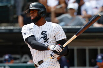 New York Mets acquire Luis Robert Jr. in trade with Chicago White Sox