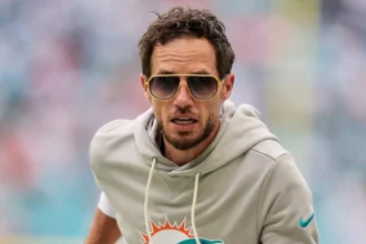 Mike McDaniel expected to join Chargers as offensive coordinator 'barring a change of heart:' report
