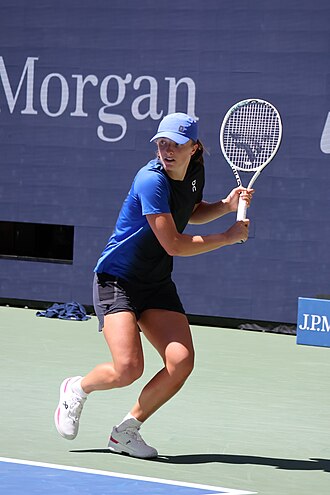 Iga Swiatek reaches Australian Open 3rd round with quick win