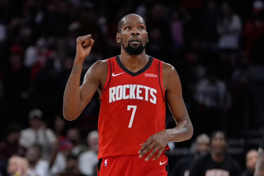 Kevin Durant's 32 points lead Rockets to 111-104 road win over Pistons
