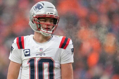 Drake Maye's controversial fourth-down play sparks social media fury as Patriots head to Super Bowl