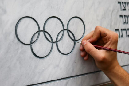 Sports television pioneer Geoffrey Mason dies at 85