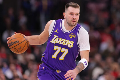 Luka Doncic scores 46 points in Lakers win over Bulls, nearly 1 year after being traded