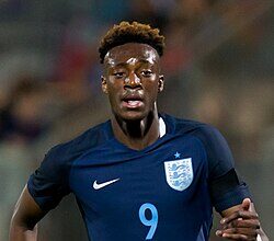 Aston Villa in talks to re-sign Luiz