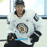 David Pastrnak lifts red-hot Bruins past Predators in OT