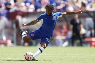 Sterling agrees Chelsea exit after troubled spell