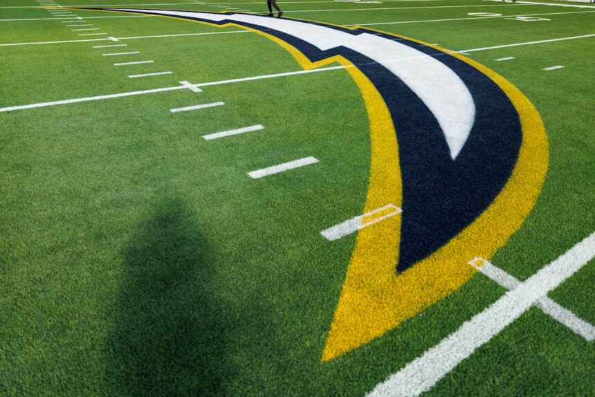 Chargers hire Chris O'Leary as next defensive coordinator, bringing him back after Western Michigan