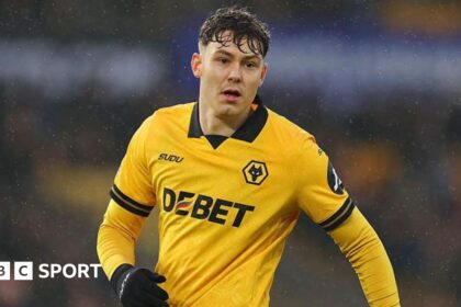 Palace to table offer for Wolves' Strand Larsen
