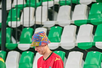 NBA roundup: Cavaliers honor LeBron James, then pound Lakers