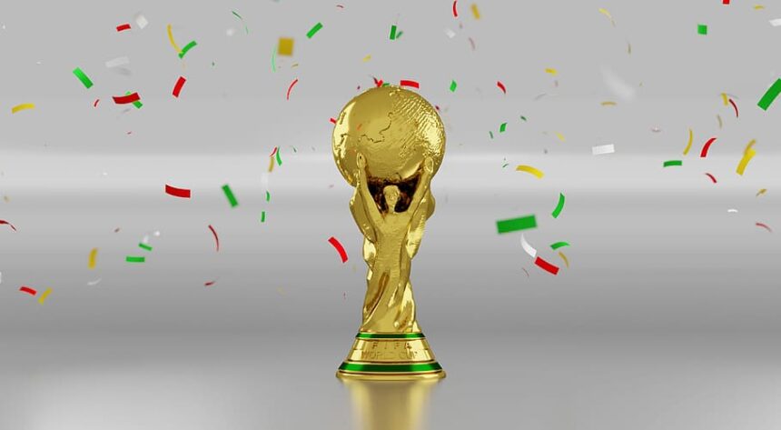 World Cup-winning head coach Mitchell signs new deal with Red Roses