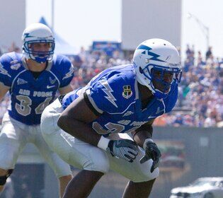 Record $1.76B expected to be bet on Super Bowl