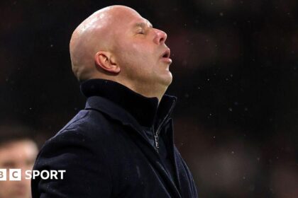 How do Liverpool fix their struggles against low blocks?