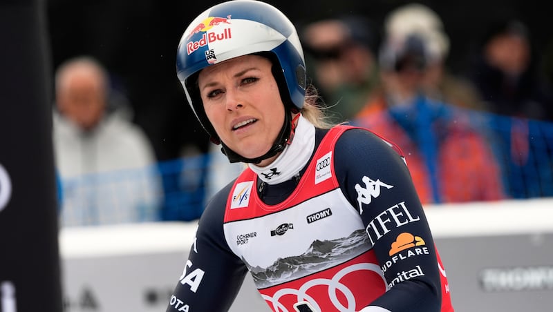 Lindsey Vonn airlifted from course after crashing in final downhill before Milan Cortina Olympics