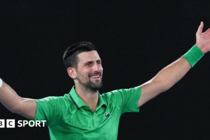 Djokovic steals show as Australian Open finally ignites