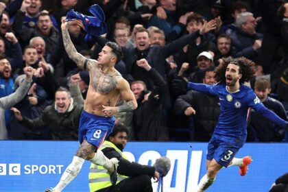 Genius or obvious? Rosenior's subs inspire Chelsea comeback win