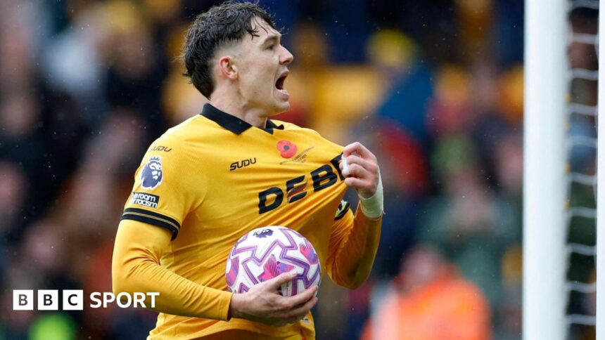 Wolves accept Palace's reduced £48m offer for Strand Larsen