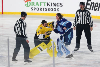 Goalie fight! Bruins, Lightning goaltenders brawl in Stadium Series