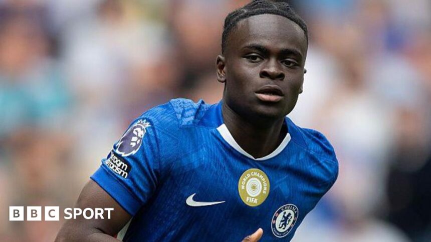 Everton sign Chelsea winger George on loan