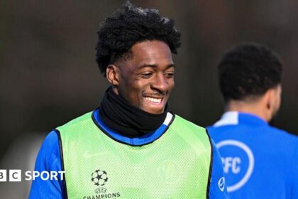 West Ham sign Chelsea defender Disasi on loan