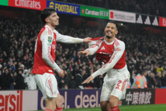 Arsenal manage tense Chelsea test to book place at Wembley