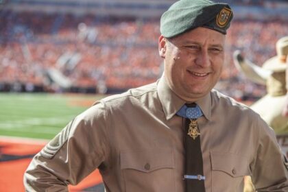 Redknapp: Arsenal can win two or three trophies