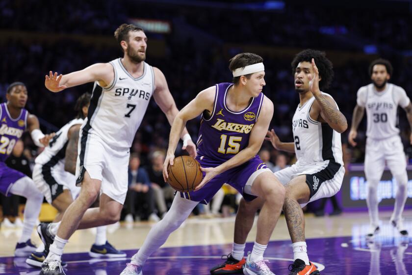 Lakers guard Austin Reaves to play tonight against the Nets