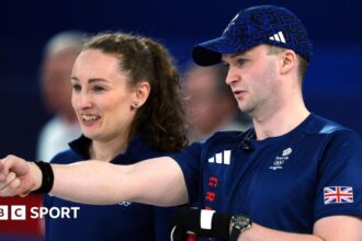 Mouat and Dodds get Team GB off to winning start