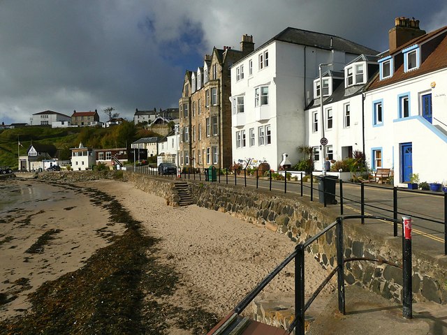 Scotland leave out Kinghorn, Graham, Van der Merwe for Italy opener