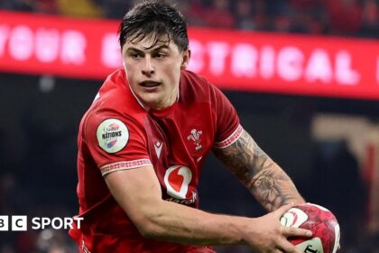 Rees-Zammit at full-back for Wales against England