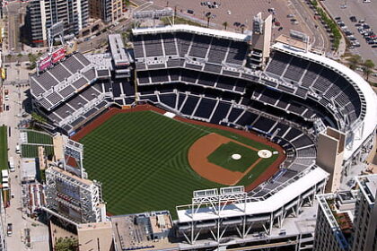 Reports: Padres, IF/OF Miguel Andujar agree to 1-year deal