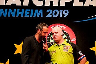 Van Gerwen warns Premier League rivals: 'Now they have to chase me!'