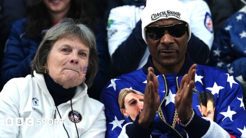 Snoop requests selfie after GB curlers shine again