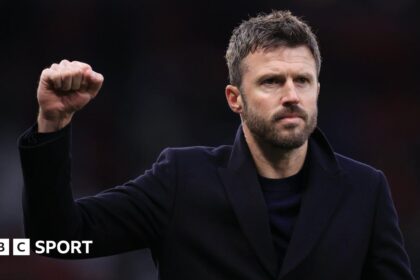 'I feel at home here' - Carrick hints he wants Man Utd stay