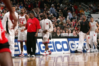 Houston Rockets jersey history No. 7 - Adrian Griffin (2003-04)