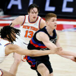 Pistons rout Knicks 118-80, end New York's 8-game winning streak