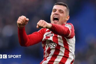 Some 'dark days and nights' at Arsenal, happiness at Sunderland