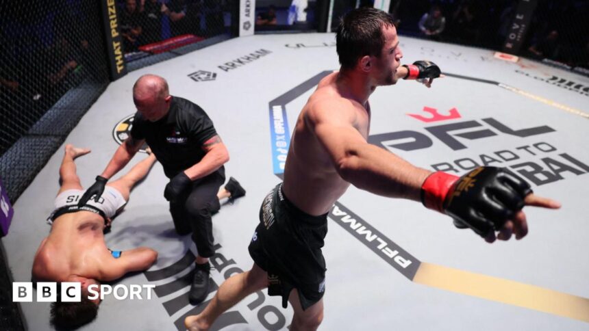 Nurmagomedov submits Briton Davis with unorthodox choke